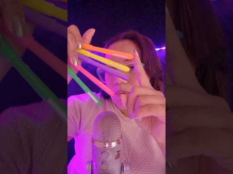 desenhando no seu rosto DELICADAMENTE #asmr #relax #asmrsoft #asmrslow #asmrcameratapping