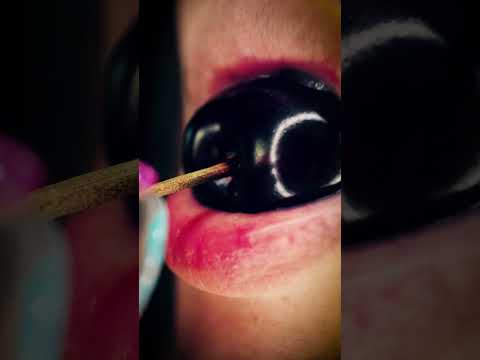 ASMR - EL SONIDO DE UNA CEREZA -THE SOUND OF A CHERRY