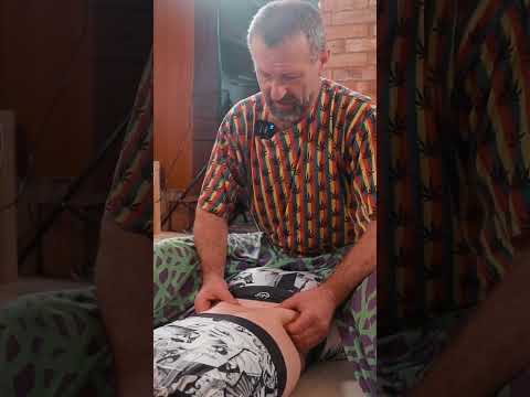 Original chiropractic adjustment and stretching for Anna #chiropractor