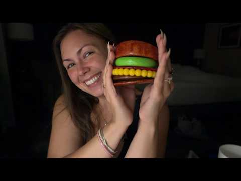 asmr/ antique store HAUL + coffee in my hotel room 🍔 