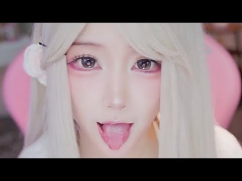 ASMR | Relaxing Massage & Ear Whisper