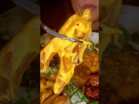 Wingstop cheesy cheese fries #asmr #wingstop #cheese #food #mukbang