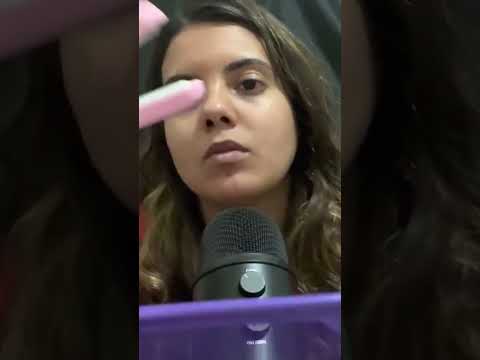 ASMR passando CHAPINHA no seu CABELO