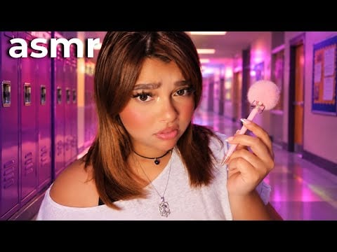 La Chica POPULAR Te Hace un TOUR por la Escuela… (ASMR Roleplay)