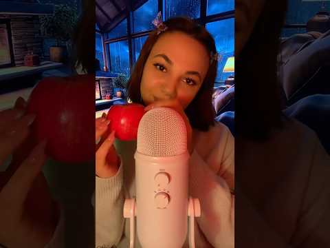 Real Or Fake? 🍎#asmr #hsyasmr #realorfake #asmrazerbaijan #asmrmukbang #shorts