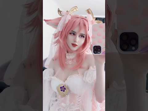 Yae Miko Cosplay