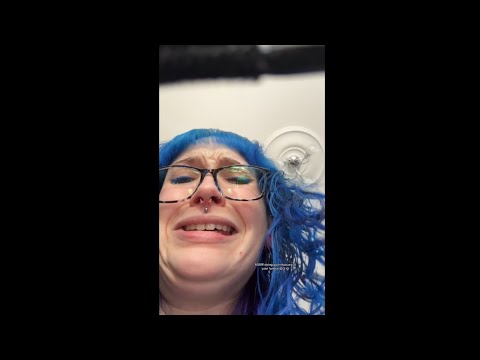 ASMR doing your mascara at your funeral 👁️👄👁️