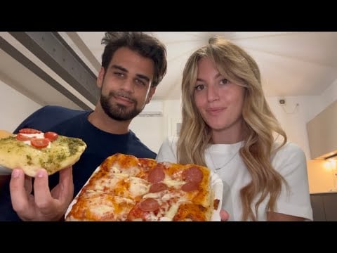 EATING PIZZA + focaccia 🍕 (muckbang asmr ita) 