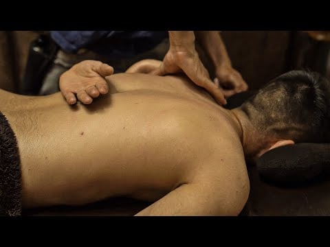 Let's Watch Tension Relieving Back Massage From The Expert Massage Therapist [ ASMR ] [ 4K ]
