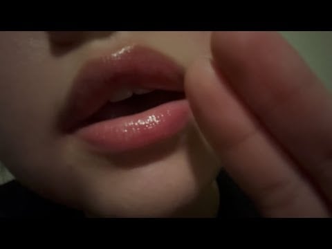 asmr ~ 3k subs thank you! ~ spit painting w/ hand movements & hand movements 🩷