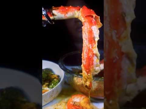 Sheesh! King crab asmr| Girl eating show! Asmr mukbang