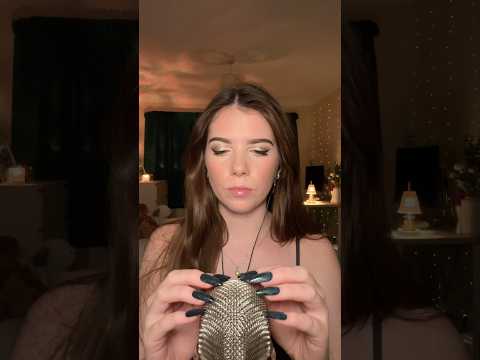 Mic scratching asmr #asmr #tingles #triggersforsleep #micscratching #micbrushing #mictrigger