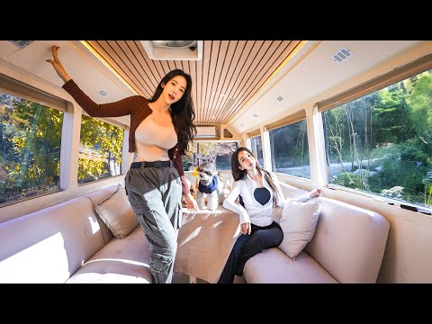 🚎5-STAR HOTEL CAMPING IN A LUXURY BUS CARAVAN WITH A BEAUTIFUL GUEST