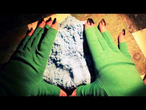 Playing with genetic sand , brushing ,tapping,long nails [[ASMR]]