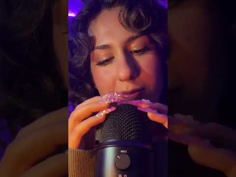 ASMR almost scratching the mic(super tingles!)#asmr #visualtingle #tingles  #oddlysatisfying