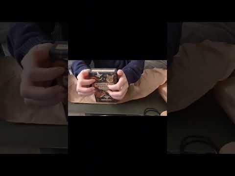 ODDLY SATISFYING fast tapping on tarot box #satisfyingasmr #triggersforsleep #asmrnotalk #tapping