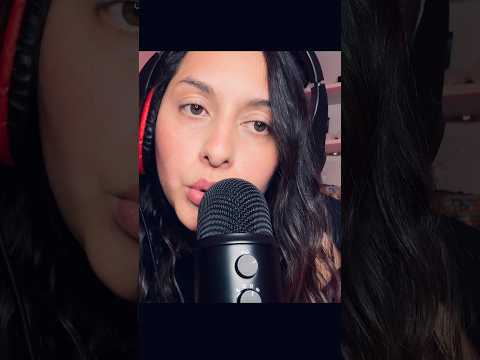 Besitos relajantes solo para ti ♥️#asmr #mouthwhisper #asmr #relax #kiss #youtubeshorts #love