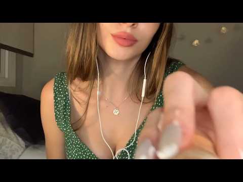 ASMR ❤️ TU NOVIA TE CORTA EL PELO - BARBERÍA✂️