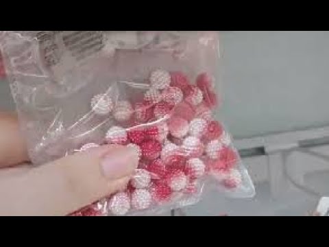 ASMR na loja : tapping em coisas aleatórias e sons de boca