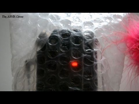 ASMR Brushing Mic in Bubble Wrap . Scratching . No Talking . TQF #23