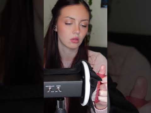 Mic Brushing #asmr #asmrshorts #micscratching #micbrushing #3dio