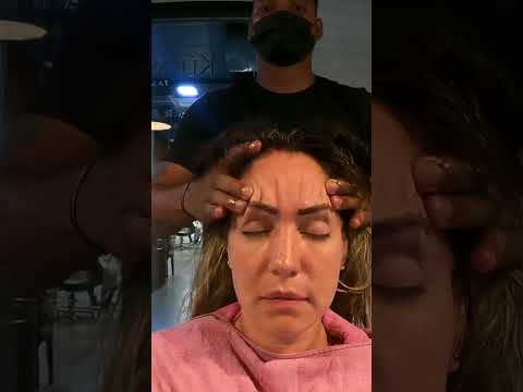 ASMR de un masaje indio con aceite de coco