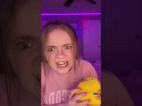 ASMR FAST & AGGRESSIVE SOMETHING'S IN YOUR EAR 1 MINUTE #shorts