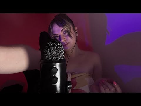 Oi mô? Fica aqui? #asmr #pov 