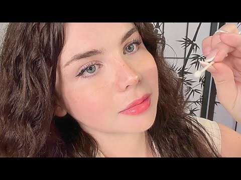 ASMR Cotton Swab Trigger (Close Up Ear Attention) 😴