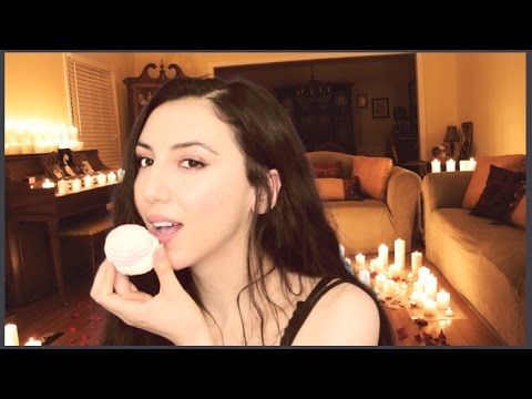 ASMR Favourite Triggers ~ Mic Brushing, Ear to Ear Whispering [Français]