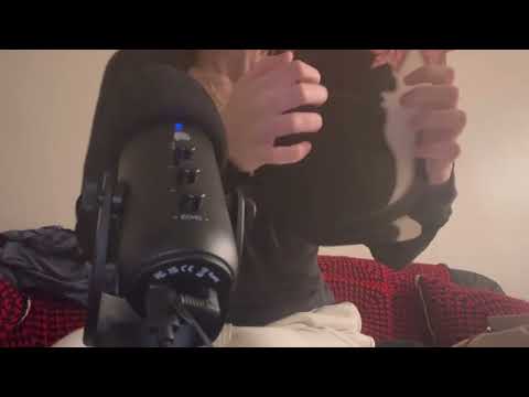 ASMR stuttering + heavy heavy breathing!!