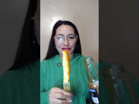 PINEAPPLE WITH SWEET CHILI SAUCE#shortsfeed #food #foodie #asmr #mukbang #everyone #subscribe