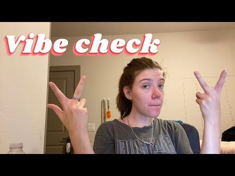 Random ASMR triggers// gripping, lid sounds, mic tapping and swirling, hand sounds