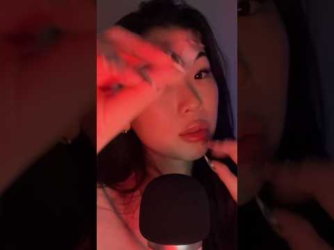 Do you like the tapping & mouth sounds combination? 🤤 #asmr #mouthsounds #fastasmr #tapping