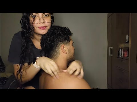ASMR MASSAGEM NO NAMORADO parte 2 💆🏻‍♂️ (com sons de boca)