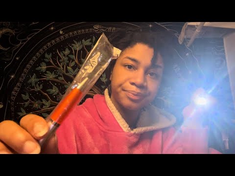 Asmr - Plastic Brushing and Lights (Bossie)