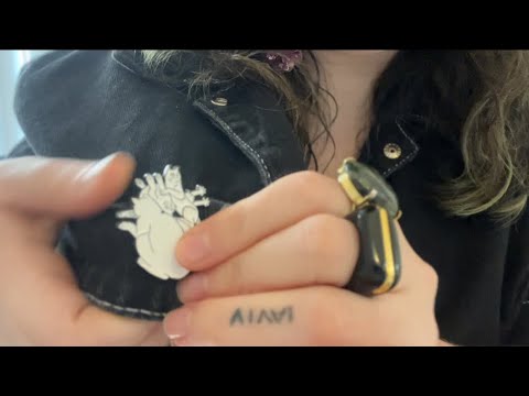 ASMR Triggers pelo corpo/roupa (estilo fast and aggressive)