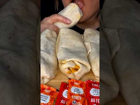 Eating Taco Bell #asmr #food #tacobell