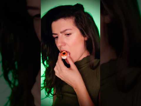 Voce e todo docinho… e eu nao resisti #asmr #eating