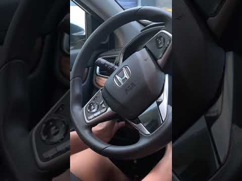 #Short ASMR Scratching & Tapping in Car