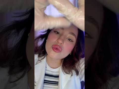 DOCTORA TE HACE MASAJE versión short #relax #tingles #dormir #asmr #roleplay