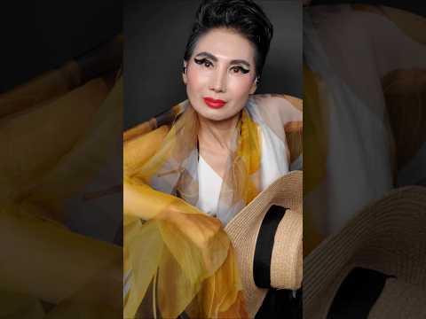 ❤️ Flow of Emotion | Founder of Scarf Flowing Art – Rhea