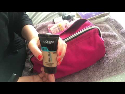 ASMR What's In My Makeup Bag- Whispered