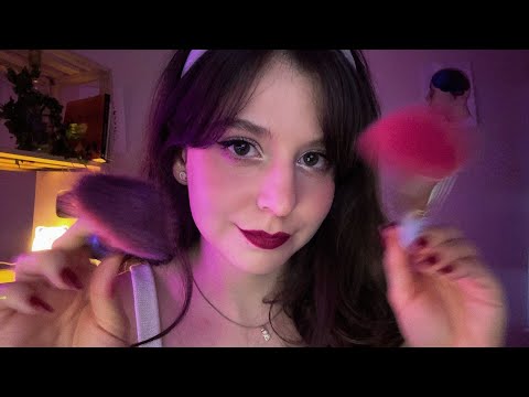 ASMR | Eu vou te maquiar de forma rápida e agressiva