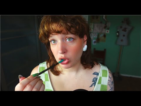 asmr pencil biting/chewing and mouth sounds