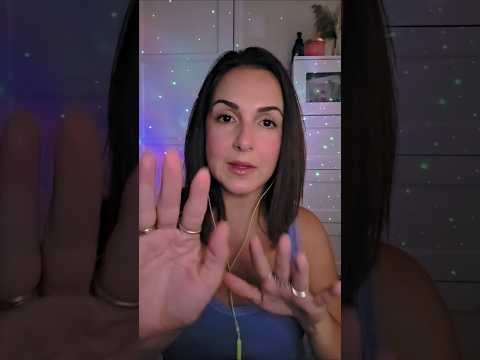 Tingly Hand Movements #asmr #visualtingle #littlesoundsasmr #handmovementsasmr