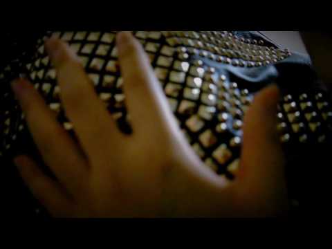 [ASMR] 😴  Scalp and Hand massage and Tapping | Whispered