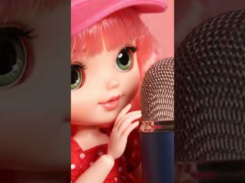 Asmr moranguinho arranhando o mic