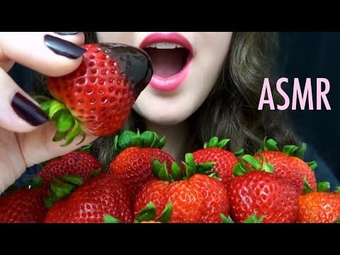 ASMR STRAWBERRIES Dipped In CHOCOLATE 🍓 EXTREMELY SATISFYING Eating Sounds!