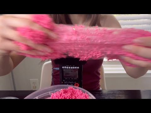 Playing with Sanrio Foam Slime...